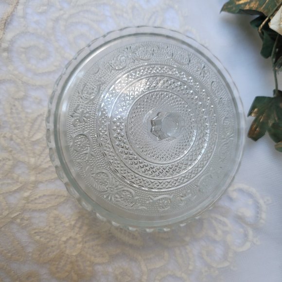 Cut Glass Clear Vintage Candy Dish with Lid Fluted Sides Holiday Table Lovely - Picture 2 of 9